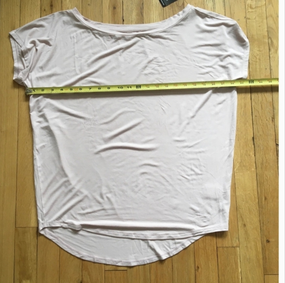 Express London Tee Ultra Soft Jersey pink .. Medium. New with tags - Picture 2 of 6